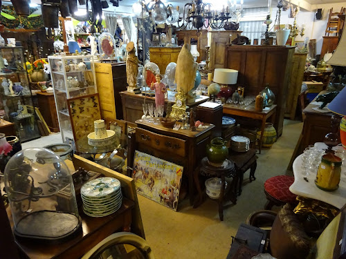 Magasin d'antiquités Plantier Brocante Le Cheylard