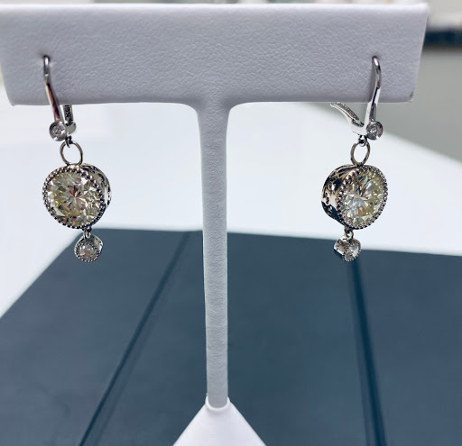 Jeweler «Laura Stanley Personal Jeweler», reviews and photos, 8201 Cantrell Rd, Little Rock, AR 72227, USA