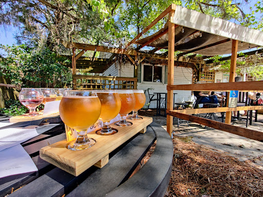 Winery «Copp Winery & Wine Bar», reviews and photos, 11 NE 4th Ave, Crystal River, FL 34429, USA