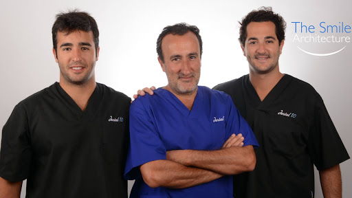 Clínica Dental Montilla - Doctores Ruz en Montilla, Córdoba