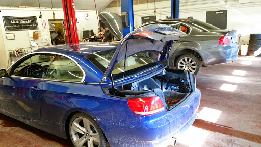 Auto Repair Shop «Tunxis Service Center», reviews and photos, 6 Park Pond Pl, Unionville, CT 06085, USA