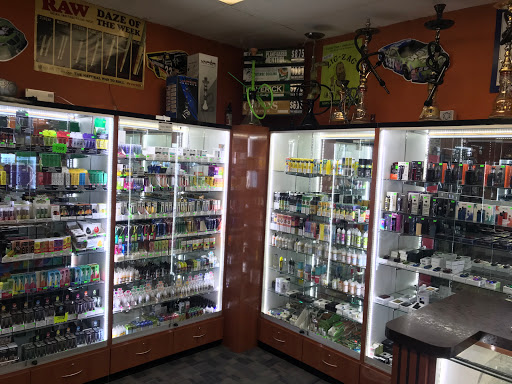 Tobacco Shop «Maryland Tobacco», reviews and photos, 1375 Maryland Ave E, St Paul, MN 55106, USA