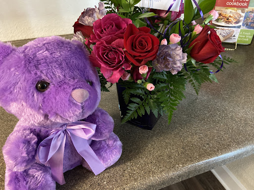 Florist «Floral Expressions & Gourmet Goodies», reviews and photos, 1219 S Pearl St, Denver, CO 80210, USA