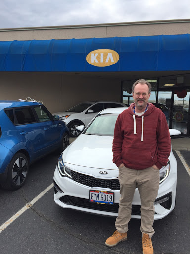 Kia Dealer «Matt Castrucci Kia», reviews and photos, 3013 Mall Park Dr, Dayton, OH 45459, USA