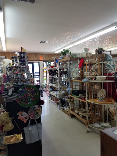 Antique Store «Hidden Talent Gifts & Antiques», reviews and photos, 400 S Main St, McGregor, TX 76657, USA