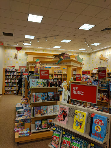 Book Store «Barnes & Noble», reviews and photos, 270 Buckland Hills Dr #1024, Manchester, CT 06040, USA