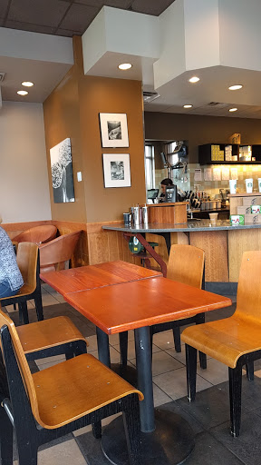 Coffee Shop «Starbucks», reviews and photos, 3177 Lee Hwy, Bristol, VA 24202, USA