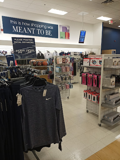 Department Store «Marshalls», reviews and photos, 8 Allstate Rd, Dorchester, MA 02125, USA