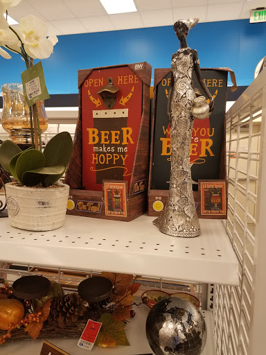 Clothing Store «Ross Dress for Less», reviews and photos, 3024 Wake Forest Rd, Raleigh, NC 27609, USA