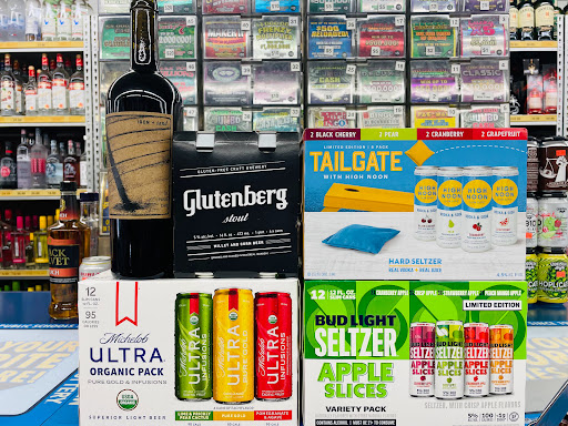 Liquor Store «Main Street Liquor», reviews and photos, 243 E 14 Mile Rd, Clawson, MI 48017, USA