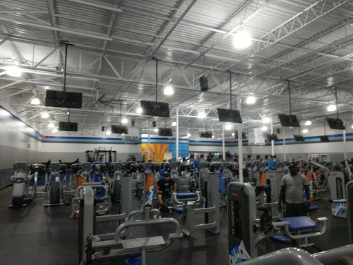Health Club «Crunch - Richmond Glenside», reviews and photos, 5420 Glenside Dr, Henrico, VA 23228, USA