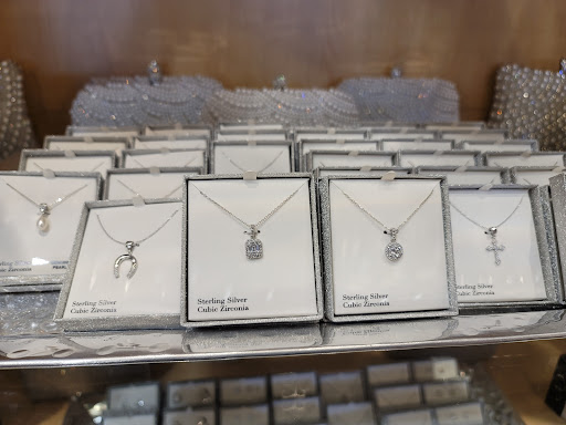 Fashion Accessories Store «Charming Charlie», reviews and photos, 812 Friendly Center Rd #295, Greensboro, NC 27408, USA