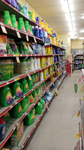 Dollar Store «FAMILY DOLLAR», reviews and photos, 939 New Britain Ave, West Hartford, CT 06110, USA