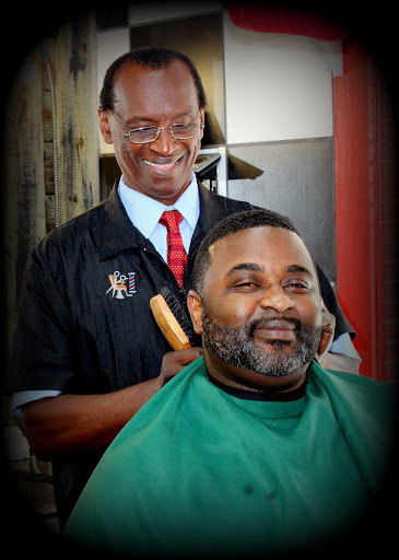 Barber Shop «Hills Barber Shop», reviews and photos, 2339 Elmwood Ave, Columbia, SC 29204, USA