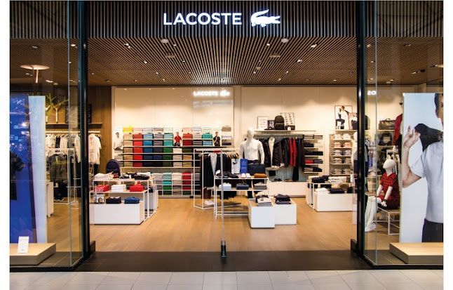 Kommentare und Rezensionen über Boutique Lacoste
