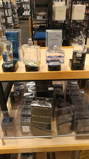 Department Store «Nordstrom Rack Potomac Mills», reviews and photos, 2700 Potomac Mills Cir, Woodbridge, VA 22192, USA