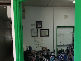 Custom Golf Shop