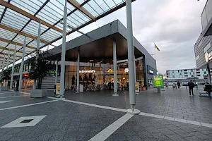 Winkelcentrum Woensel image