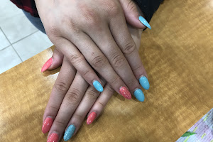 Lil Ly's Nails