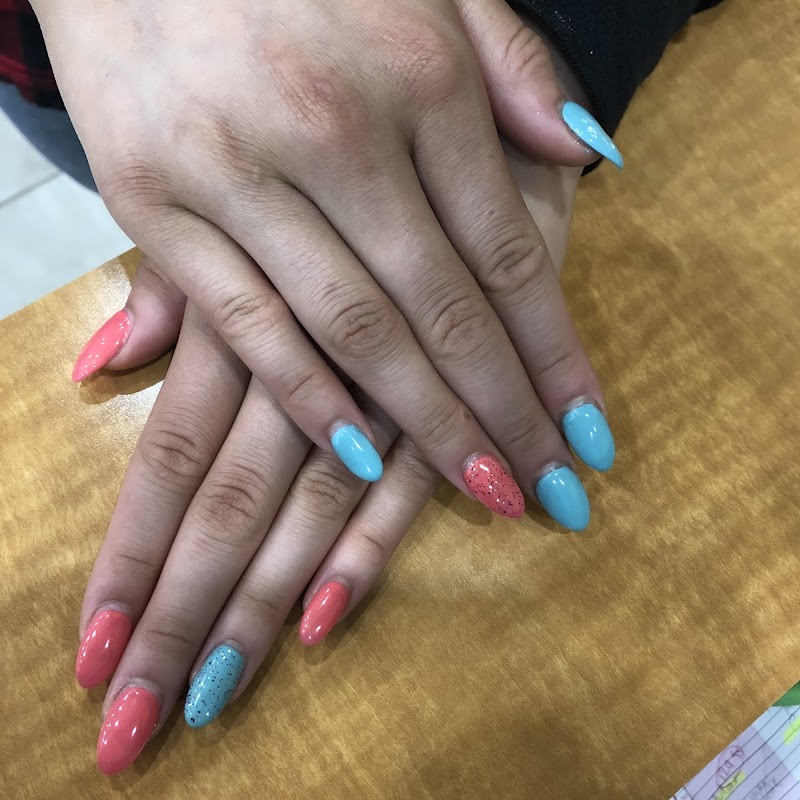 Lil Ly's Nails