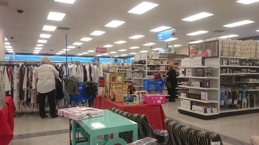 Clothing Store «Ross Dress for Less», reviews and photos, 1388 E Main St, Woodland, CA 95776, USA