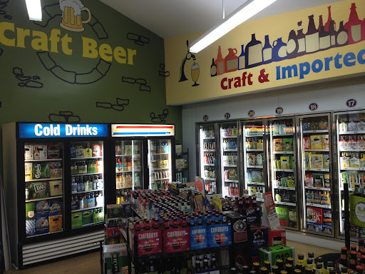 Liquor Store «Cigarette City Liquors», reviews and photos, 6250 Harlem Ave, Summit, IL 60501, USA