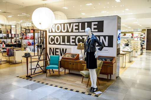 Les magasins achètent un globe Marseille