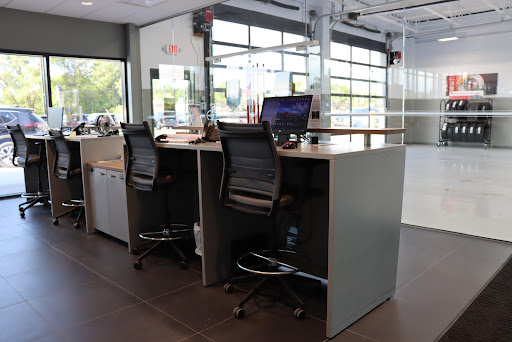 Nissan Dealer «Tony Serra Highland Nissan», reviews and photos, 2530 E Highland Rd, Highland Charter Twp, MI 48357, USA