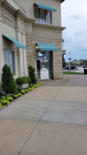 Jewelry Store «Tiffany & Co.», reviews and photos, 28699 Chagrin Blvd, Woodmere, OH 44122, USA