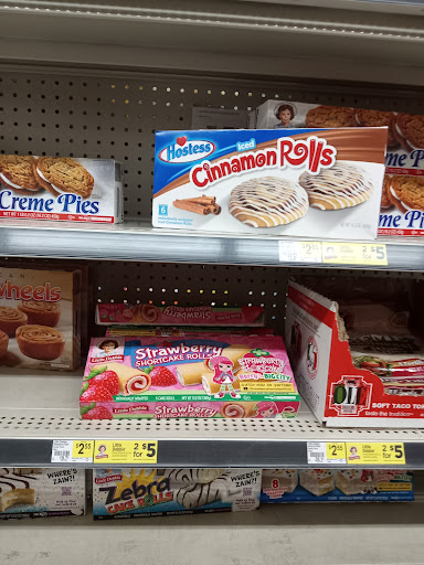 Shopping Mall «Village Square Shopping Center», reviews and photos, 2800 Recker Hwy, Winter Haven, FL 33880, USA