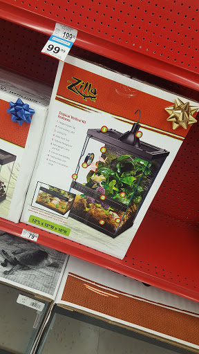 Pet Supply Store «Petco Animal Supplies», reviews and photos, 92 Cluff Crossing Rd, Salem, NH 03079, USA