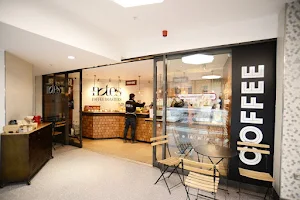 Notes Coffee Roasters | Bond St Station image