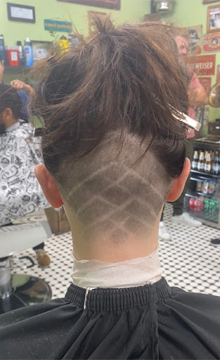 Dandies Barbershop & Hair Salon, Beard Stylist & Haircuts Mountain View image