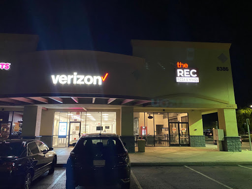 Cell Phone Store «GoWireless Verizon Authorized Retailer», reviews and photos, 8386 W Thunderbird Rd #102, Peoria, AZ 85381, USA