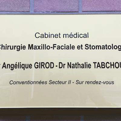 Dr Nathalie TABCHOURI - Chirurgien maxillo-facial et stomatologue à Paris