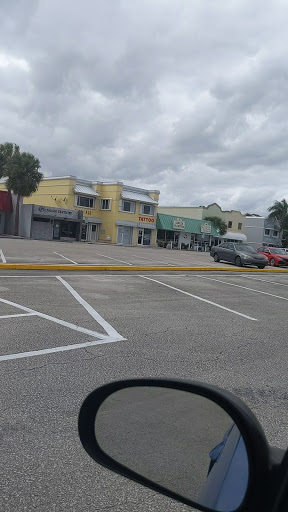 Car Dealer «Joey Accardi Chrysler, Dodge, Jeep, Ram», reviews and photos, 909 S Federal Hwy, Pompano Beach, FL 33062, USA