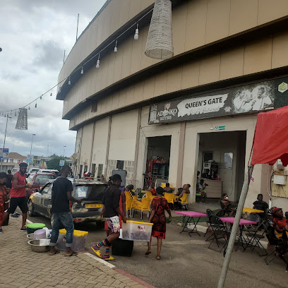 Queen,s Gate Pub and Restaurant, Stadium - M9MW+284, Hudson Rd, Kumasi, Ghana