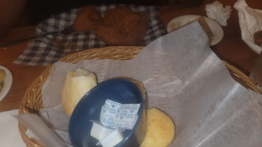 American Restaurant «Cracker Barrel Old Country Store», reviews and photos, 2115 S Church St, Murfreesboro, TN 37130, USA