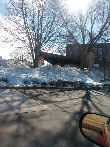 Grocery Store «Hansens IGA Food Center», reviews and photos, 305 W 5th St, Neillsville, WI 54456, USA