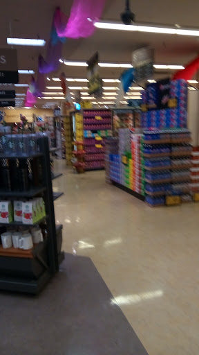 Grocery Store «Safeway», reviews and photos, 205 N 5th Ave, Yakima, WA 98902, USA