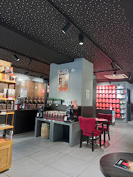 Photo n°50 de ETIENNE Coffee & Shop Vannes à Vannes ()