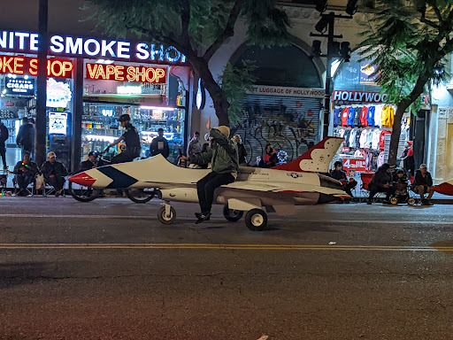 Guitar Store «High Tech Electronics», reviews and photos, 6630 Hollywood Blvd # B, Los Angeles, CA 90028, USA