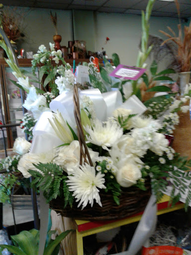 Florist «Bella Blooms Florist», reviews and photos, 6521 AL-69, Tuscaloosa, AL 35405, USA