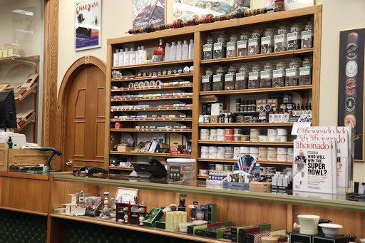 Thomas Hinds Tobacconist