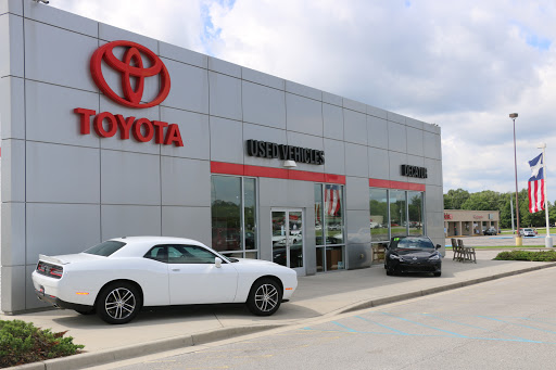 Car Dealer «Serra Toyota of Decatur», reviews and photos, 309 Beltline Pl SW, Decatur, AL 35603, USA
