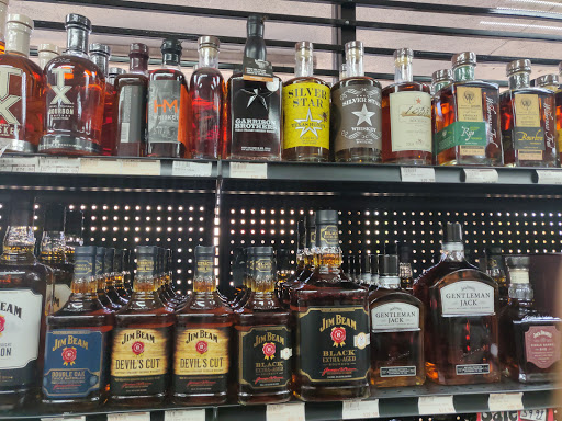 Liquor Store «Empire Liquor- Spirits, Craft Beers, Kegs, Cigars», reviews and photos, 901 W Spring Creek Pkwy #145, Plano, TX 75023, USA