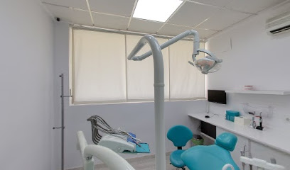 Información y opiniones sobre Sinodent Clinica Dental de Alicante (Alacant)