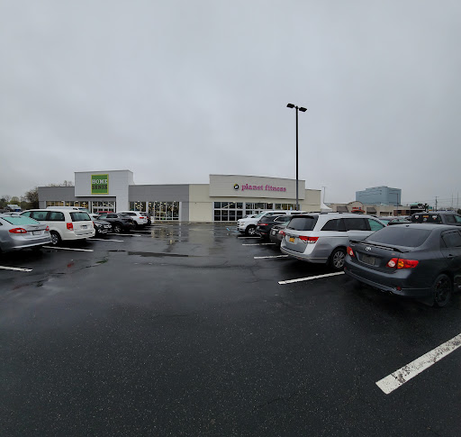 Gym «Planet Fitness», reviews and photos, 200 Glen Cove Rd, Carle Place, NY 11514, USA