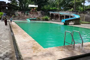 KOLAM RENANG "REBAN BELA" image