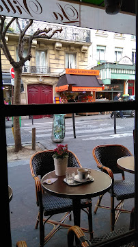Atmosphère du Restaurant français La Villa des Abbesses à Paris - n°14